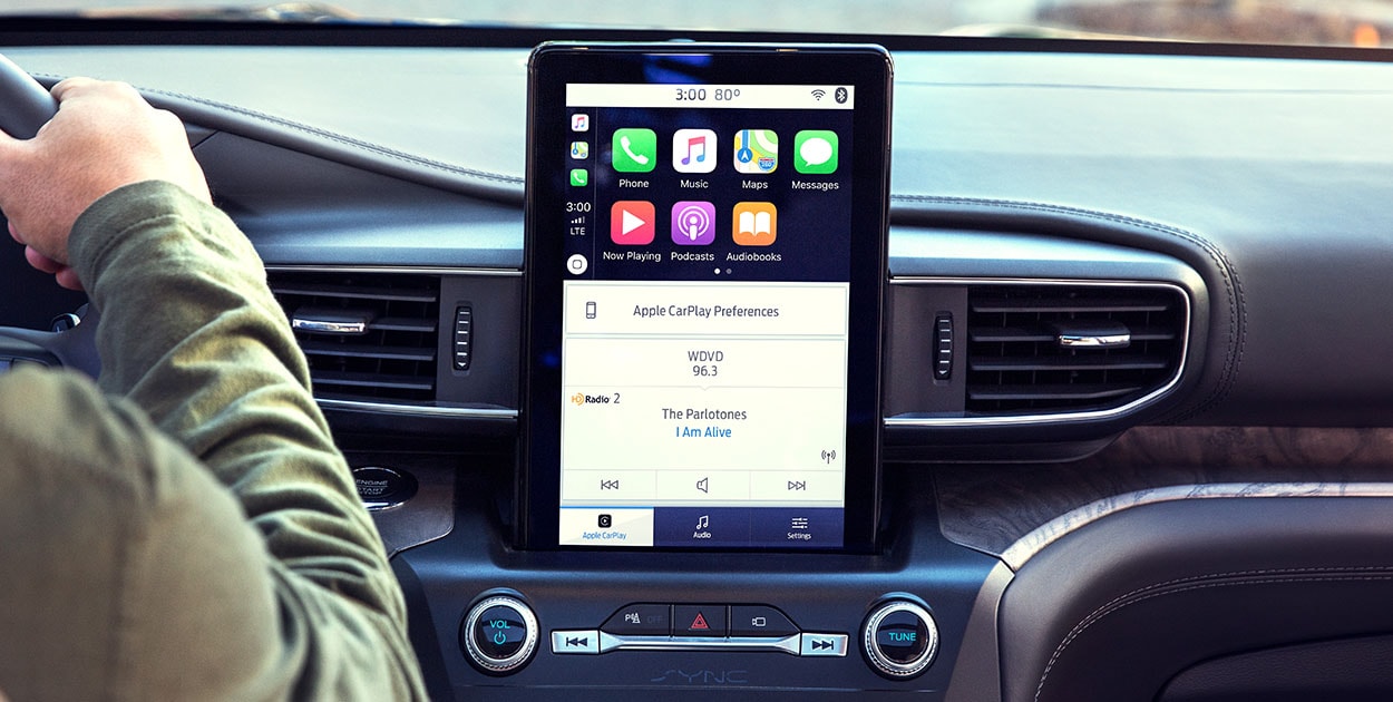 Waze, Android Auto® y Apple CarPlay®