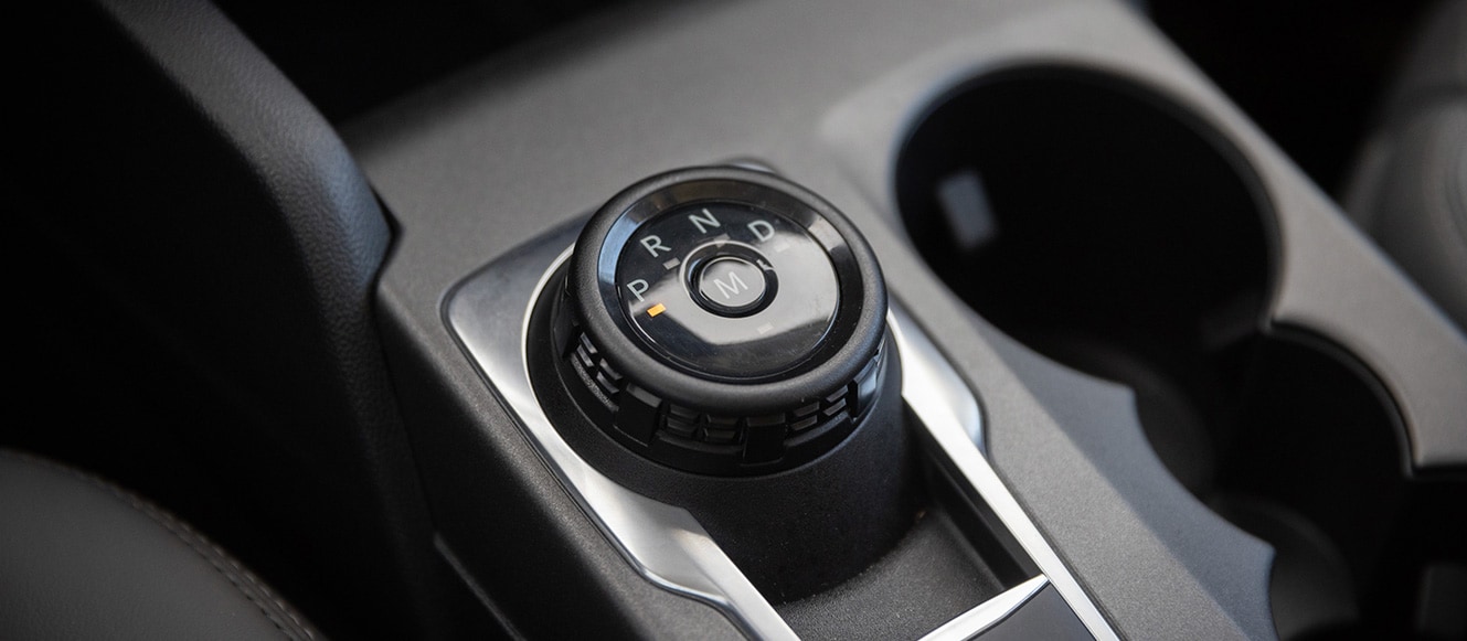 Detalle de la transimisión automática de la Ford Bronco Sport
