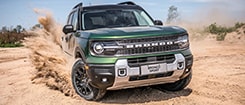 Ford Bronco Sport en acción sobre terreno rocoso y de tierra