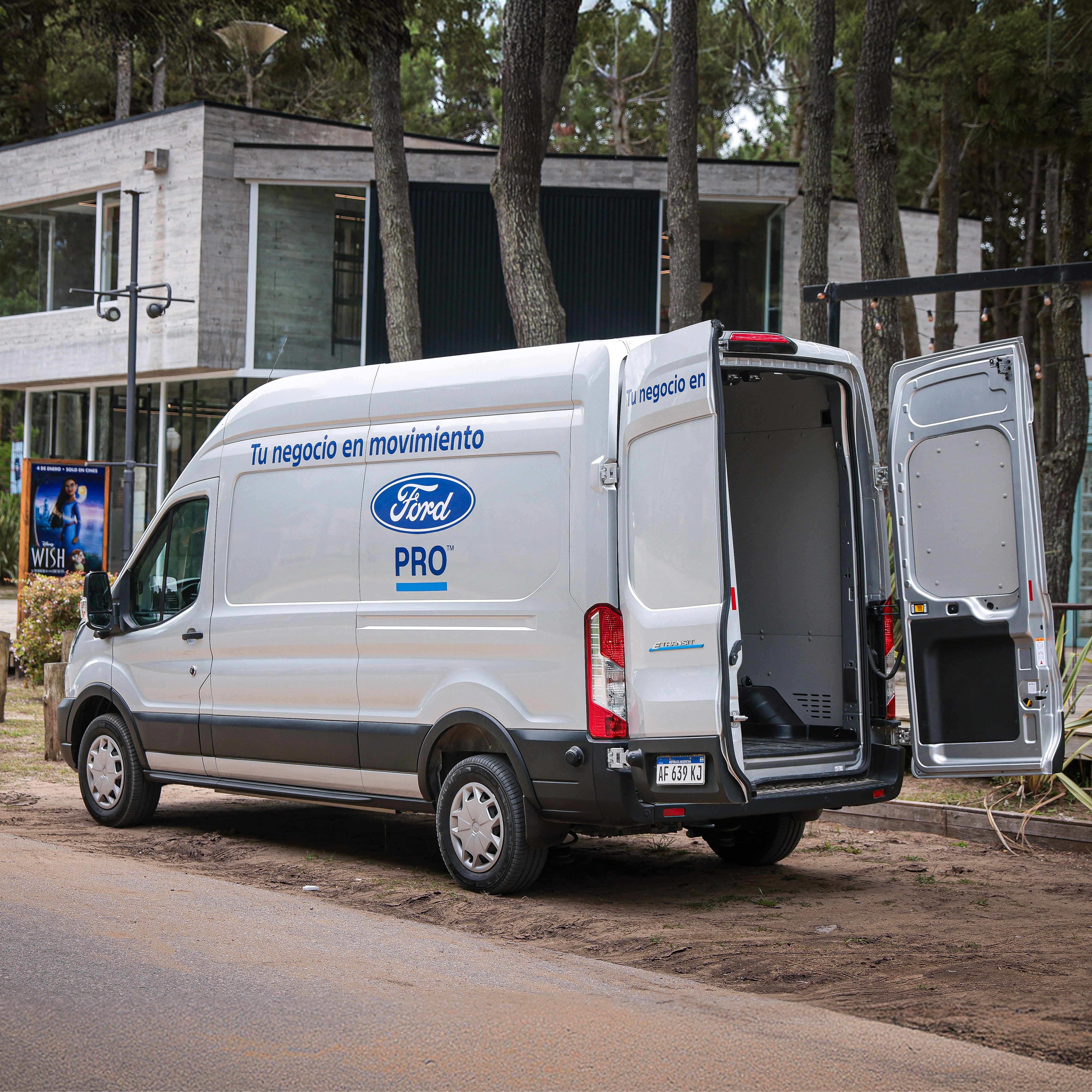 Puertas traseras de la Ford E-Transit Van