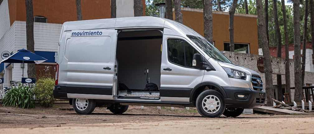 Ford E-Transit Van, detalle de puerta lateral