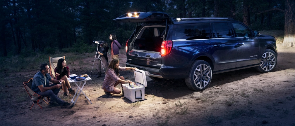 Ford expedition en entorno natural 