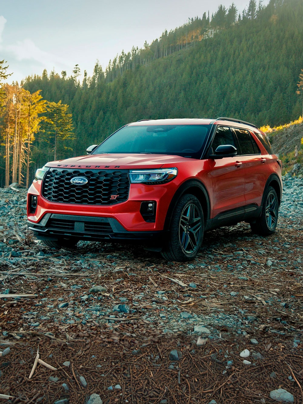 Ford Explorer ST en color Rojo