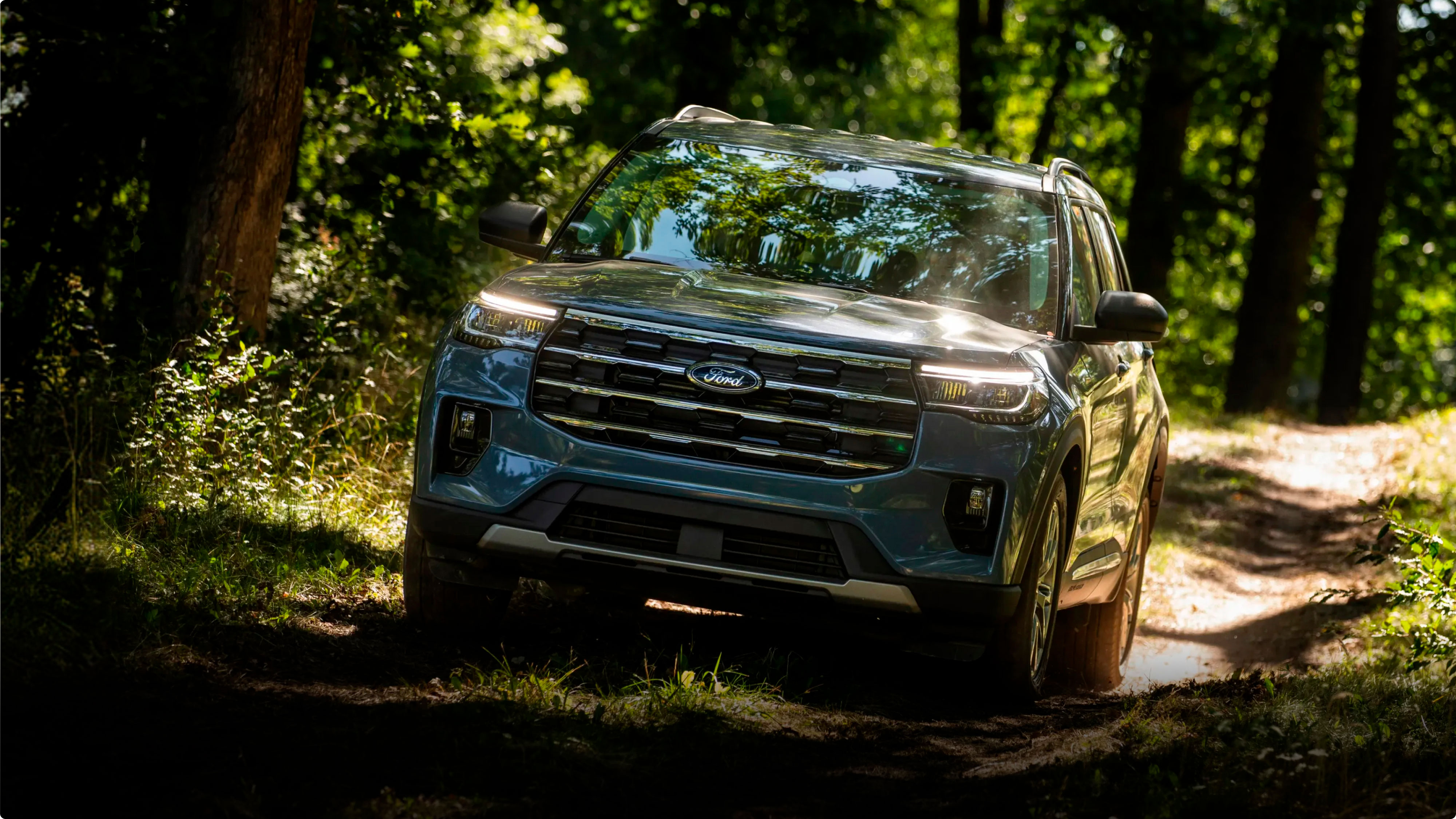 Ford Explorer en terreno off-road