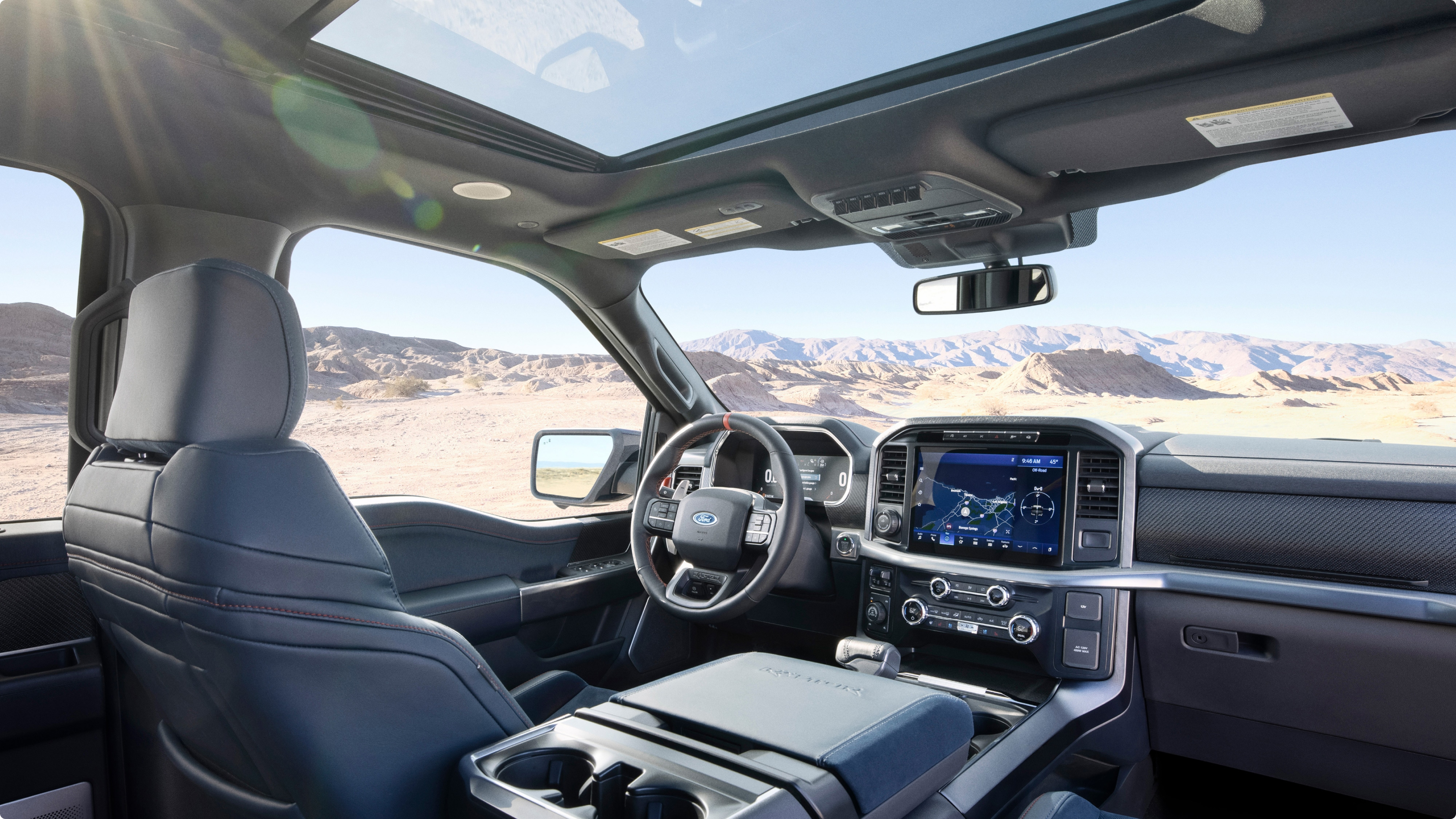 Detalle de asientos en el interior de la Pick-up F-150 Raptor