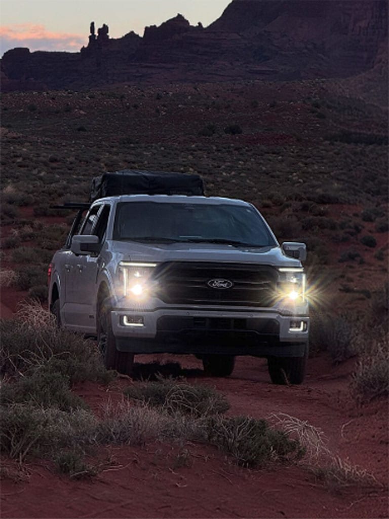 Ford F-150 Lariat en camino Off-Road