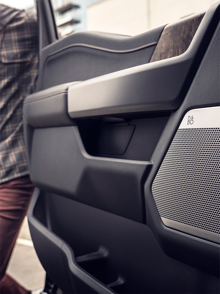 Sonido Bang & Olufsen de la Ford F-150 Lariat Híbrida