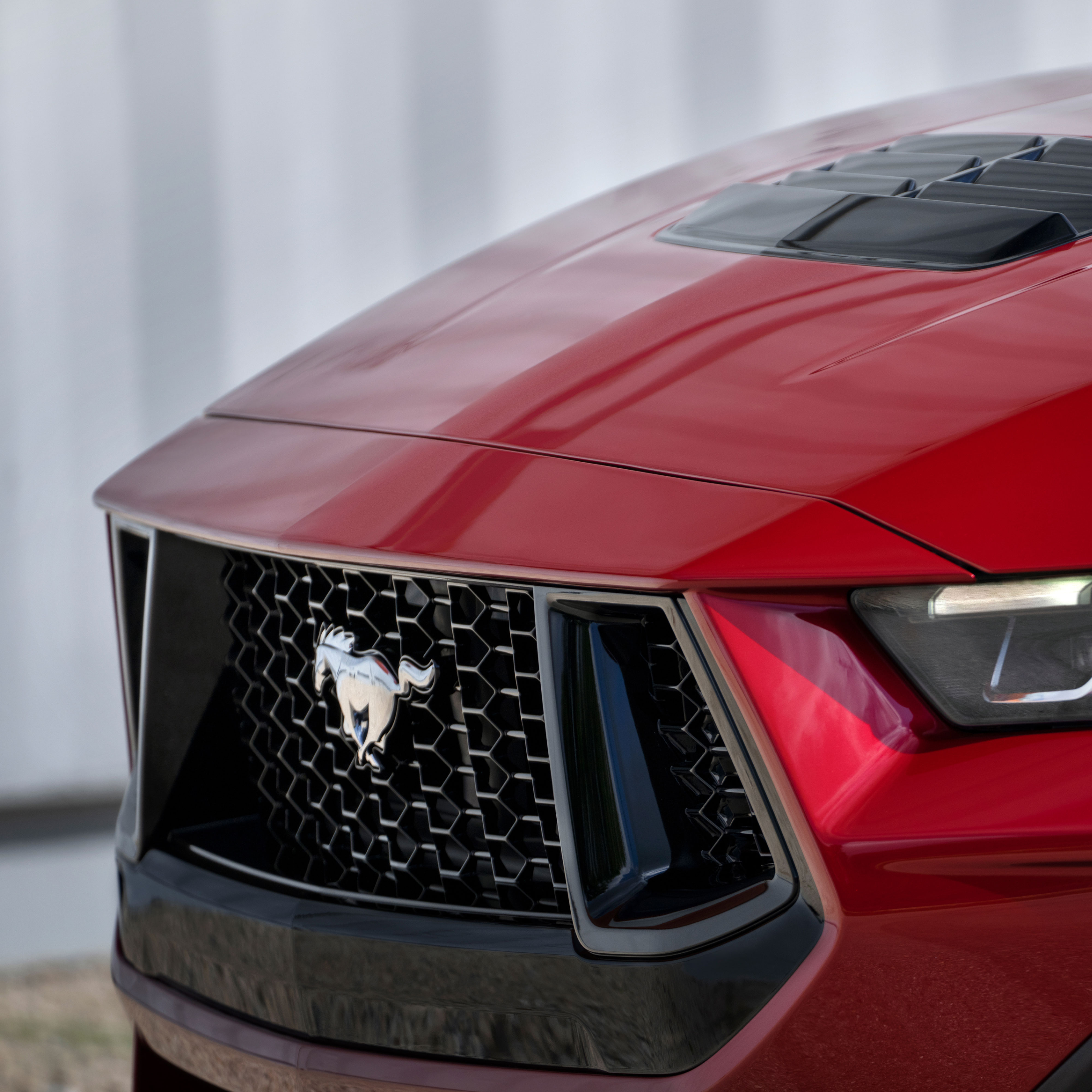 Detalle fronta del Ford Mustang GT Premium