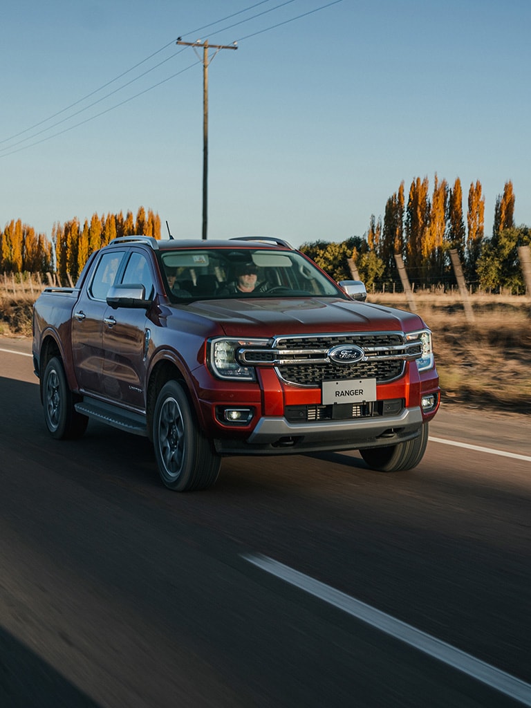 Ford Ranger Limited+ en color rojo
