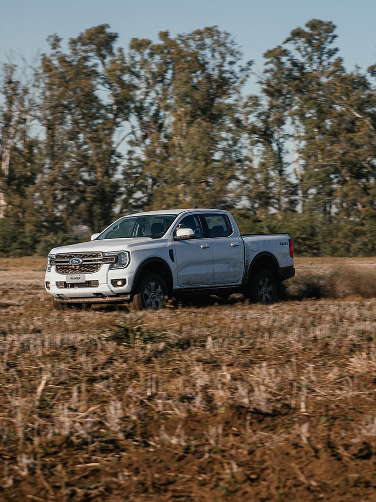 Ford Ranger XLS en espacio exterior