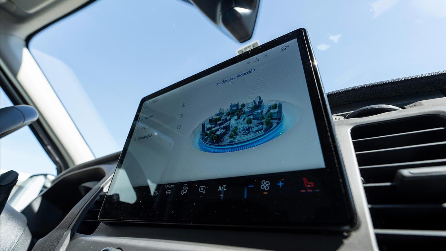 SYNC® 4 con pantalla de 12"