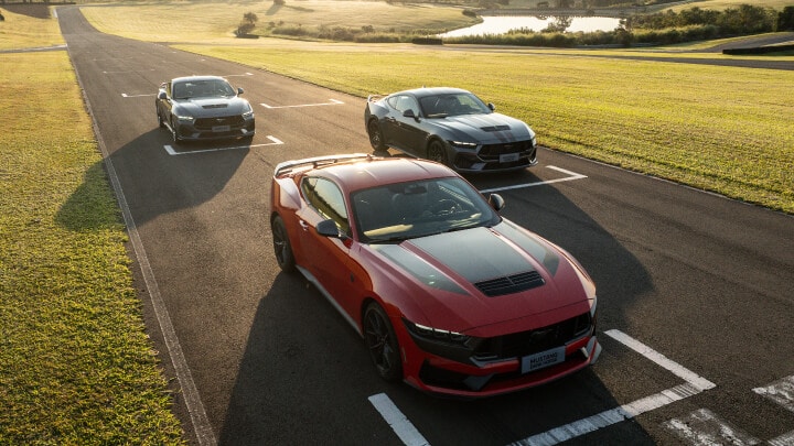 Mustang® Dark Horse™