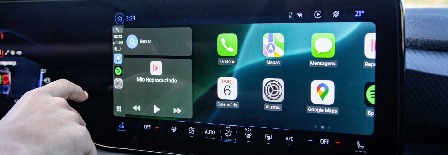 Mustang Dark Horse con sistema SYNC 4