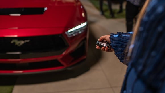 Nuevo Ford Mustang® GT™ Premium 2024 Arranque remoto del motor
