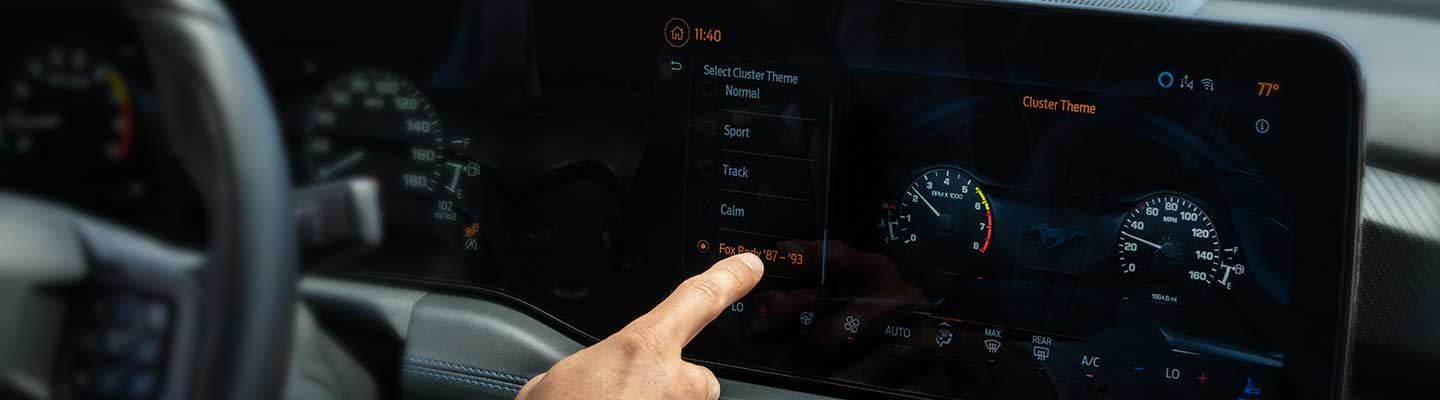 Dejanos sorprenderte con toda la tecnología de tu nuevo Mustang®