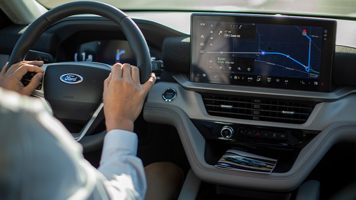 Pantalla de la Ford Explorer con sistema Phoenix